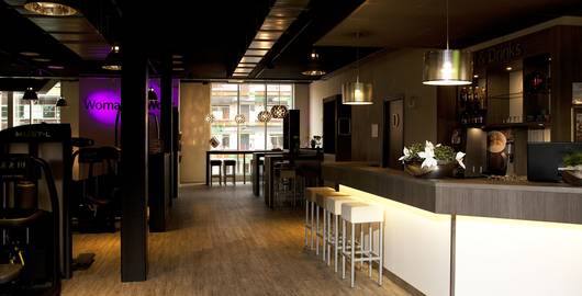 Moderne Bar, Innenausbau